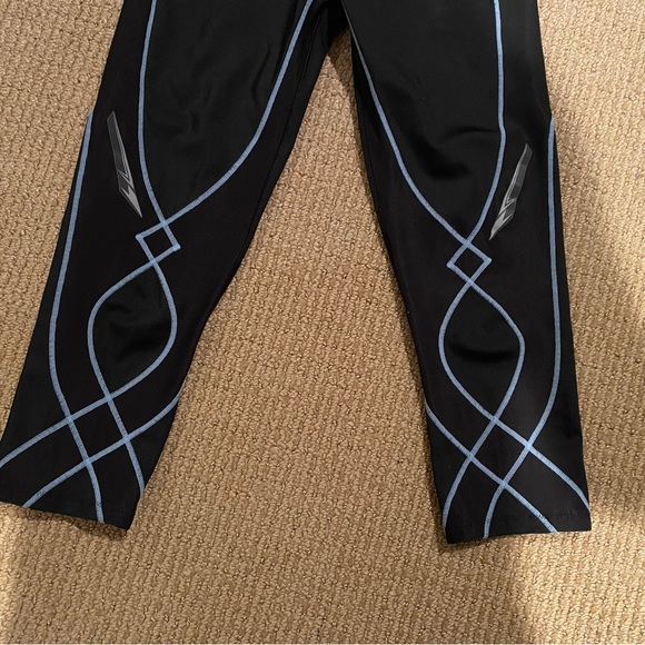 CW-X brand compression tights size small, great condition - Picture 3 of 13